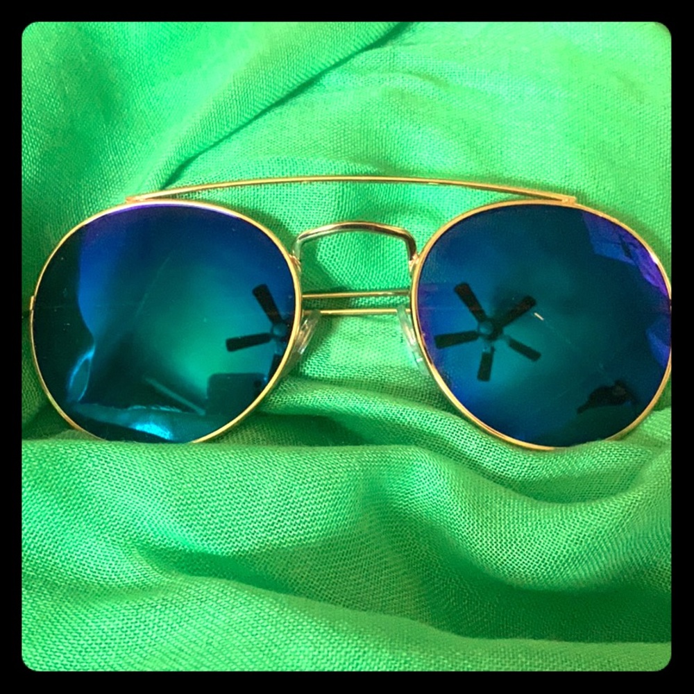Blue/Purple aviator metal gold sunglasses